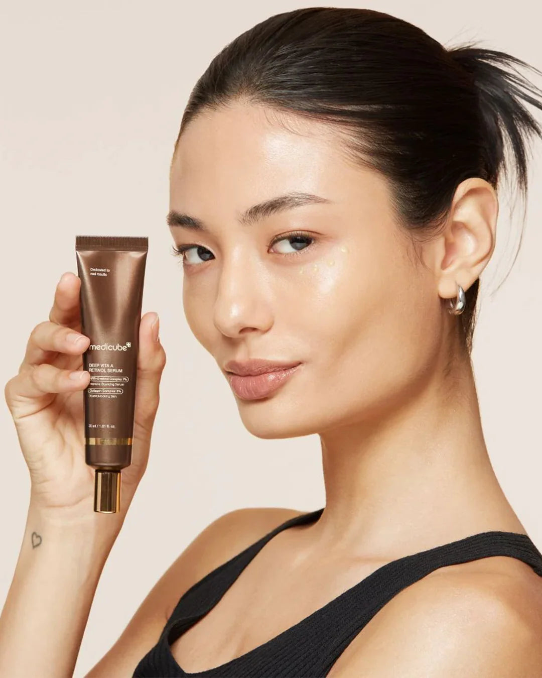 MEDICUBE Suero antiedad con Retinol y Bakuchiol